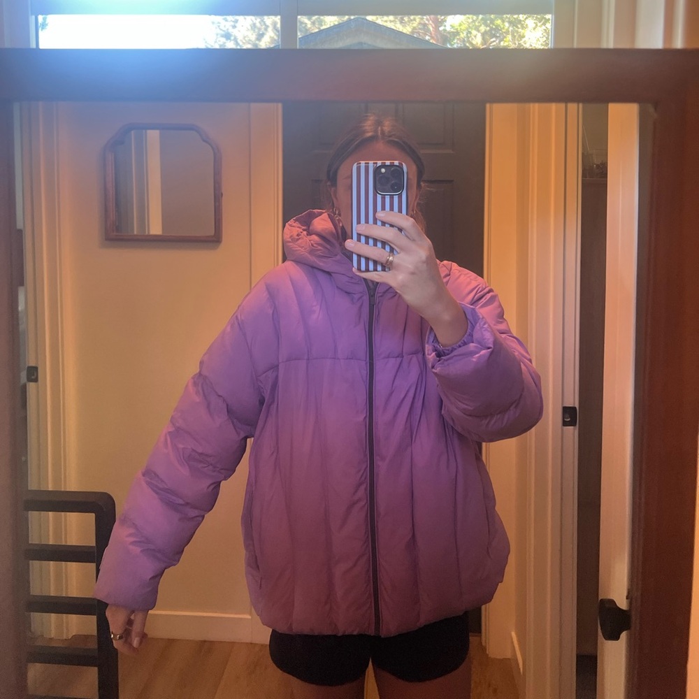 Fabletics Periwinkle puffer jacket . W- size: M